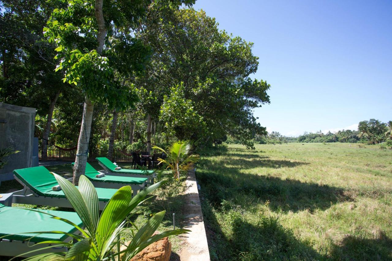 Barefoot Bungalow Hikka Hikkaduwa Exterior foto